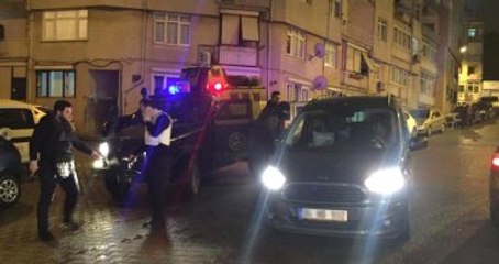 Üsküdar'da Çevik Kuvvet Yakınında Havai Fişek Patladı, Alarma Geçildi