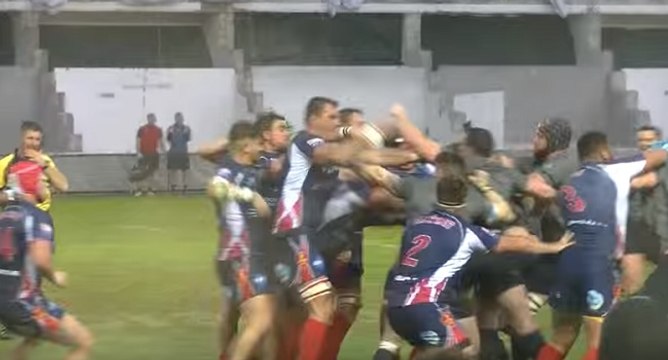 Rugby : bagarre générale entre la Marine nationale et la Royal Navy