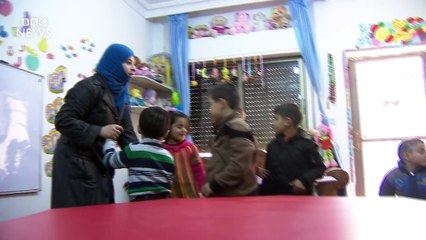 Syrian children paying the price of war - BBC News