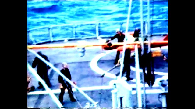 unseen falklands war footage Part 2 - The Battle begins / Sinking of the antelope