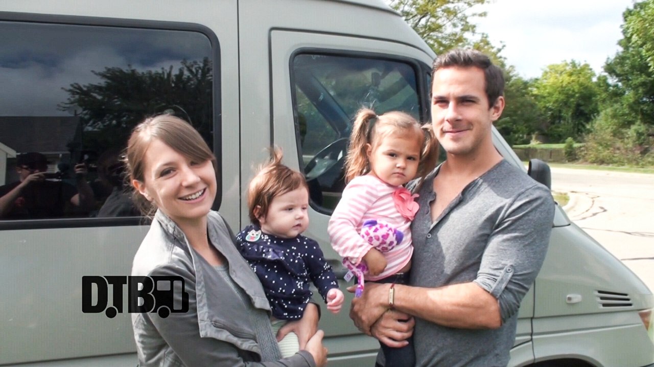 Jenny & Tyler - BUS INVADERS Ep. 960