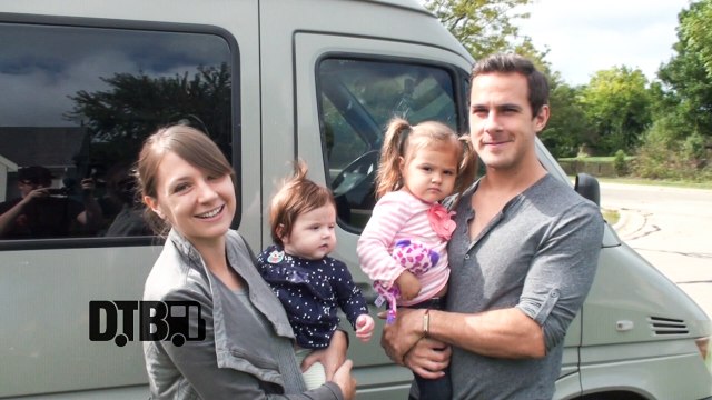 Jenny & Tyler - BUS INVADERS Ep. 960
