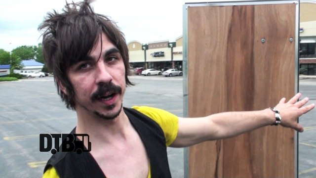 Model Stranger - BUS INVADERS (The Lost Episodes) Ep. 154