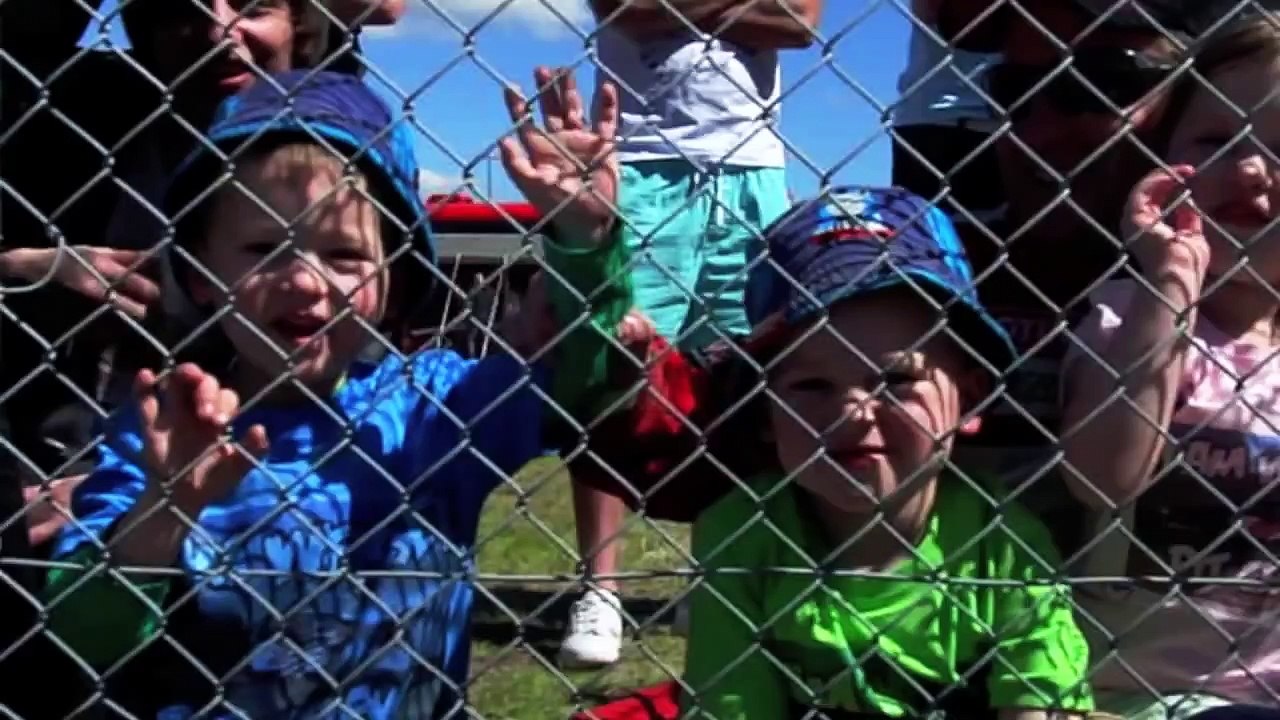 melbRC drifters and HOT PROMO GIRLS at the Australian Drifting GP 2011