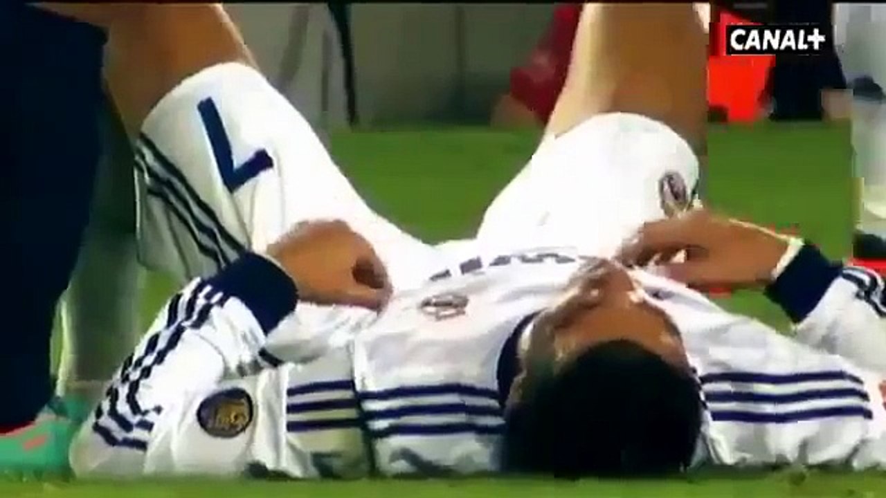 Cristiano Ronaldo ● Amazing Skills Show ● 2013-2014