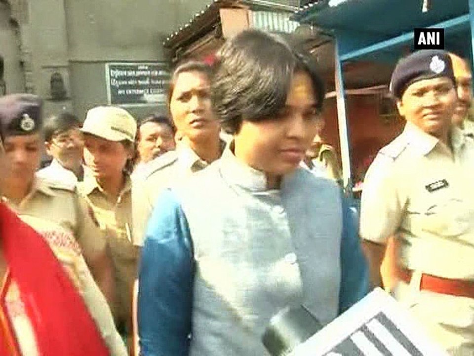 Nashik Activist Trupti Desai detained after she entered Trimbakeshwar Temple
