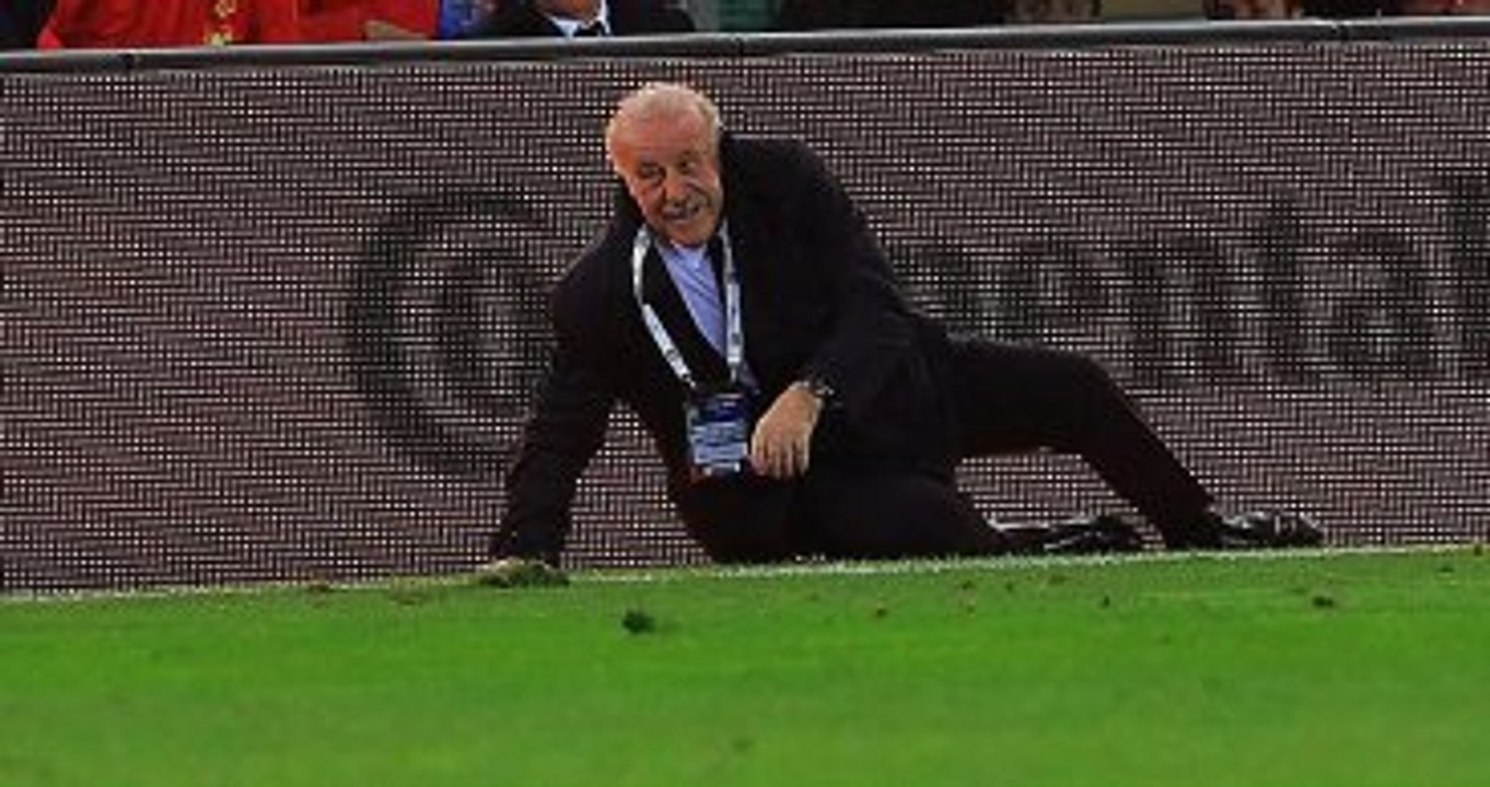 Hakem, Del Bosque'yi Yere Serdi