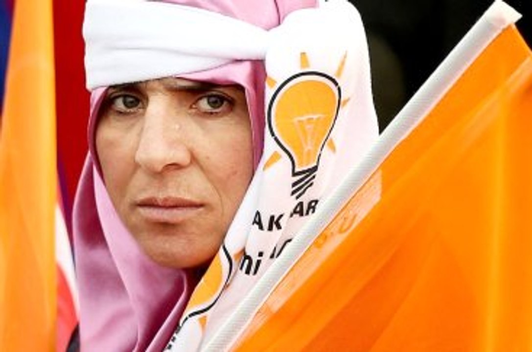 AK Parti Anketi: Dokunulmazlıklar Kalksın Diyenlerin Oranı Yüzde 68