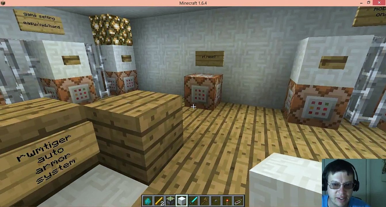 Minecraft (easy auto put armor on)