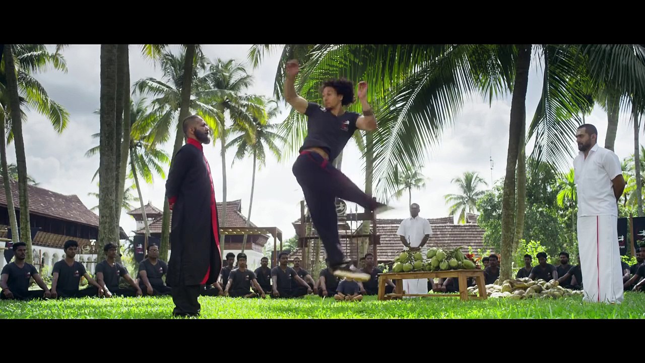 Baaghi Official Trailer _ Tiger Shroff & Shraddha Kapoor _ Releasing April 29