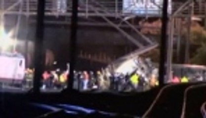 Tren gaz yüklü kamyona çarptı