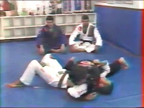Ricardo De La Riva - Brazilian Jiu Jitsu tecniques 59