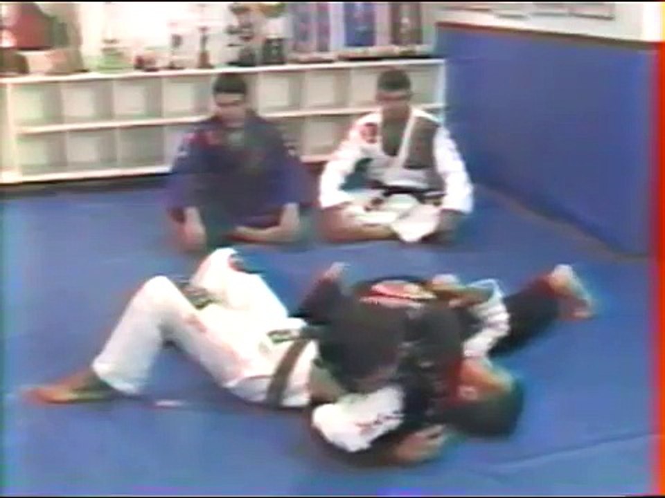 Ricardo De La Riva - Brazilian Jiu Jitsu tecniques 59