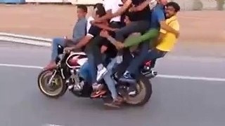 Indian Bike Stunt Mania - Never Seen Before Its Unbelievable(whatsapp9.com)