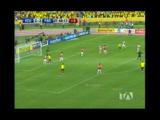 La mano que no pitó el árbitro uruguayo