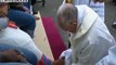 Pope Francis washes and kissing feet of refugees for Easter Week