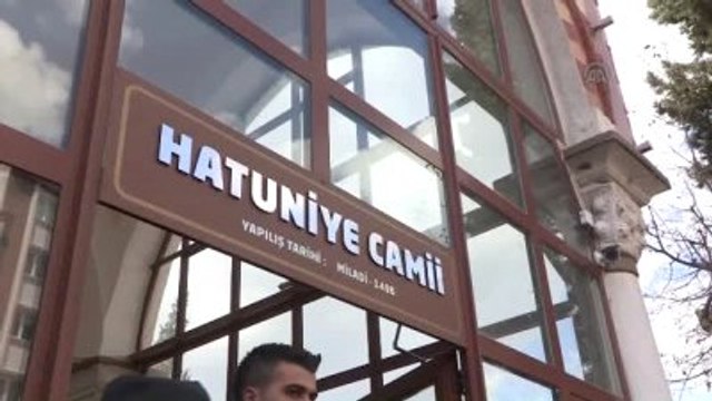 Başbakan Ahmet Davutoğlu Cuma Namazı Sonrası Halkı Selamladı (2) - Manisa