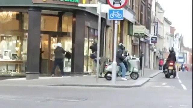 Super-granny stops robbery at Jewellers at Northampton