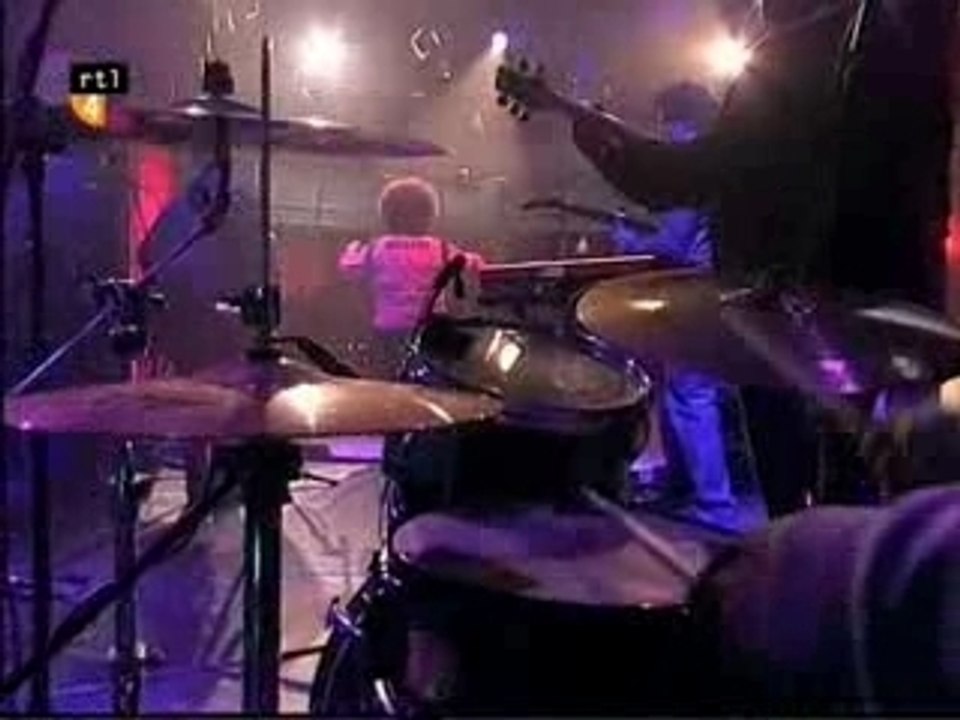 Jill Scott - Golden {Live @ Dutch TV Show BvD 2-12-2004}