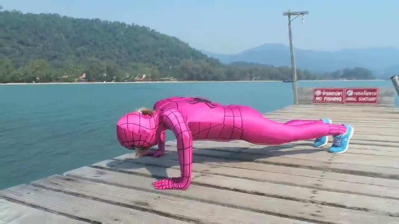 PREGNANT FROZEN ELSA vs FAT PINK SPIDERGIRL - Funny Superhero Movie in Real Life