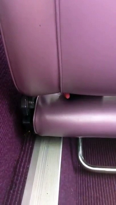 Un pervers se fait griller en train de filmer sous la jupe d'une fille