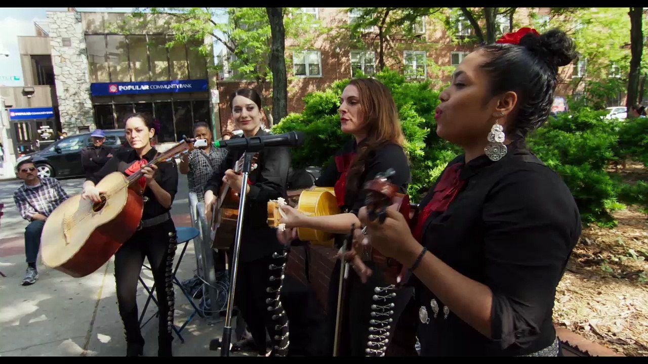 IN JACKSON HEIGHTS - Bande-annonce VO