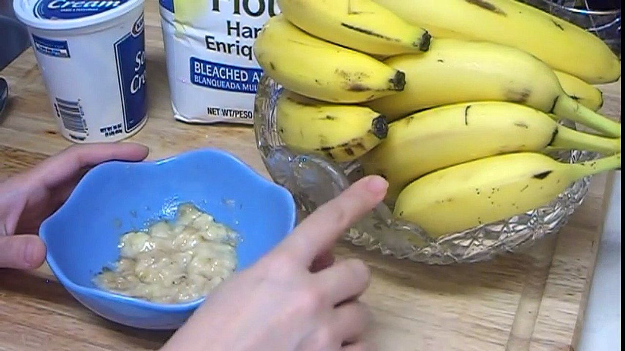 Anti-Aging Homemade Banana Face Mask for Mature Skin Helps To Get Rid Of Dry Skin