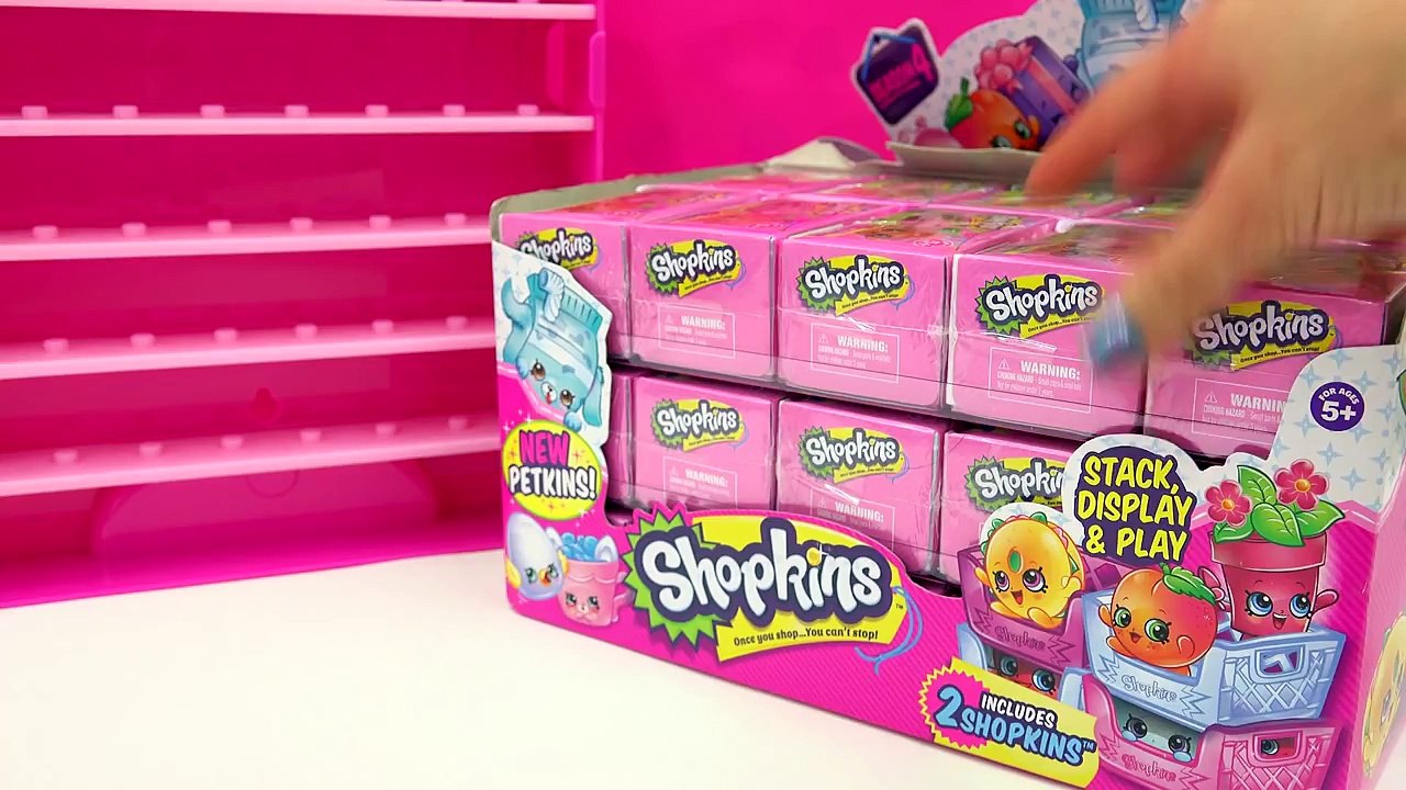 Surprise Mystery Blind Bag Shopkins Season 4 Full Box & Collectors Display Case - Cookieswirlc Vide