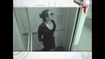 Gizli Kamerayı Farketmeyen Asansördeaki Kız Bakın Ne Yapıyor