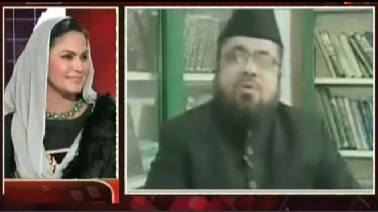 VEENA AND MUFTI FRIENDSHIP EXCLUSIVE VIDEO