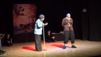 Vali Yazdı, Onlar Oynadı