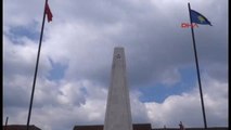 Kosova'da 'Çanakkale Şehitler Anıtı'... Kız Öğrencinin Gözyaşları İçinde Okuduğu Şiir Duygulandırdı.