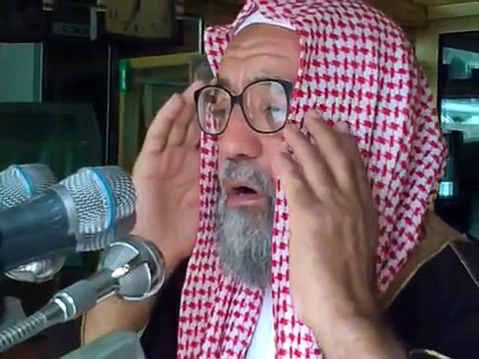 مؤذن الحرم المكي - دقائق خشوع ثمينة -