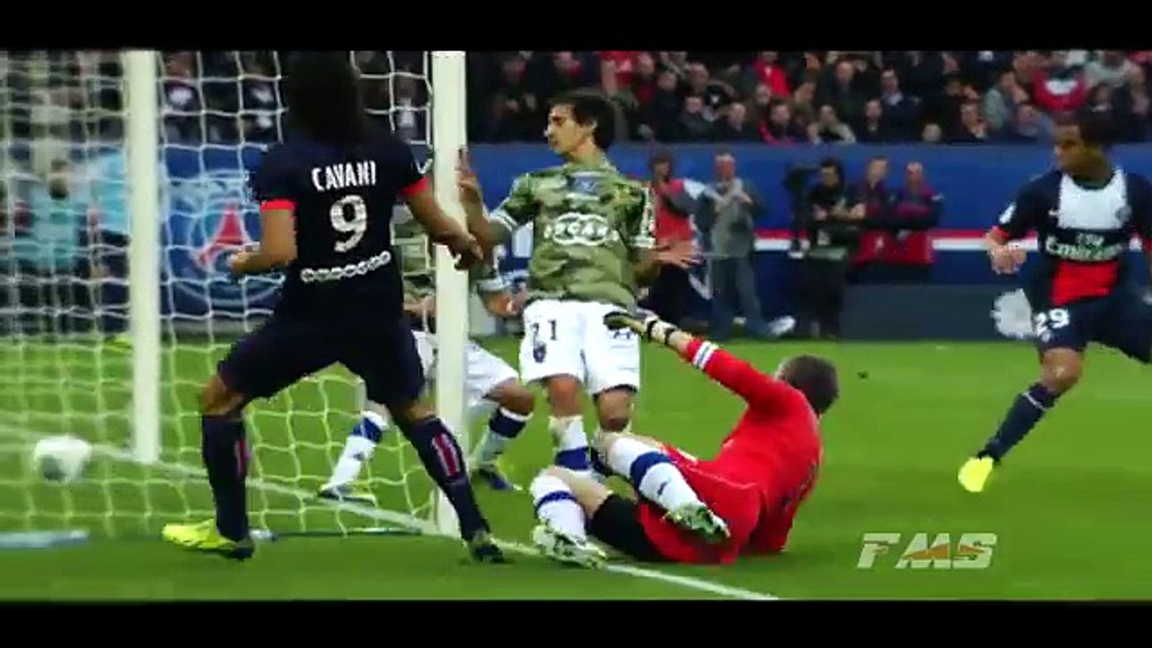 Crazy Football Dribbling Skills ,Tricks and goals