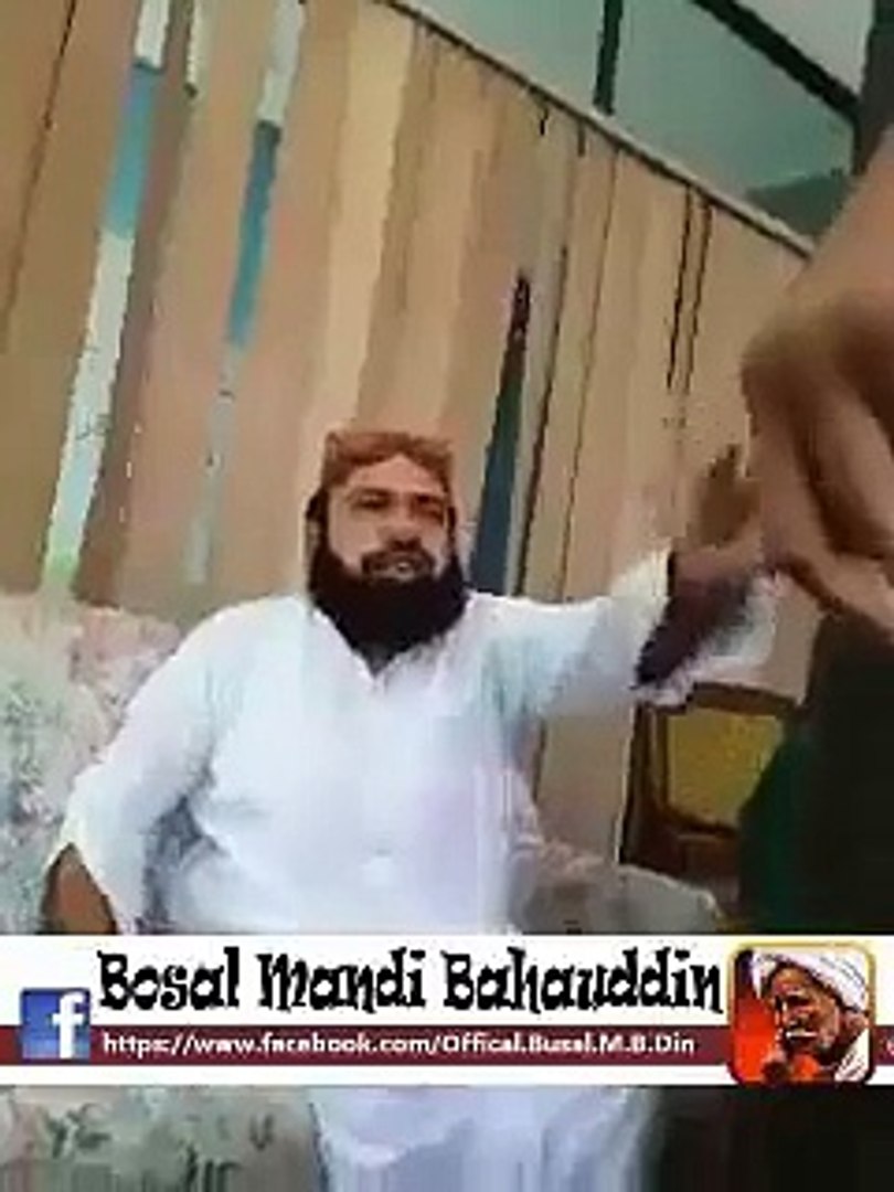 Molvi Caught Red Handed While Doing Shameful Activities With The Children of Madrassa
