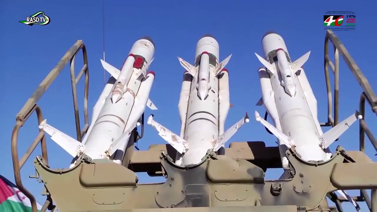 عصابة البوليساريو تستعرض خردة الجزائر