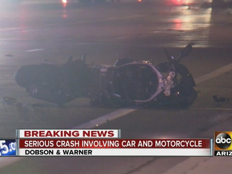 Crash in Chandler leaves motorcyclist in critical condition