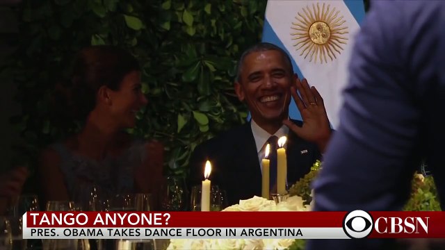 Obama danse un tango avec une jolie danseuse à Buenos Aires
