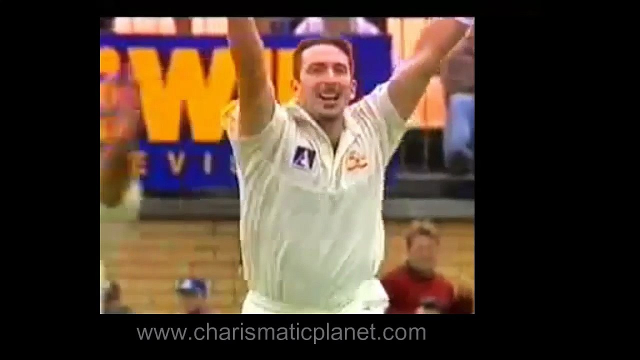 Mark Waugh Stunning Catch in Slip