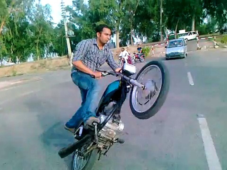 Bike One Wheeling in Pakistan - Bike Wheelers Group