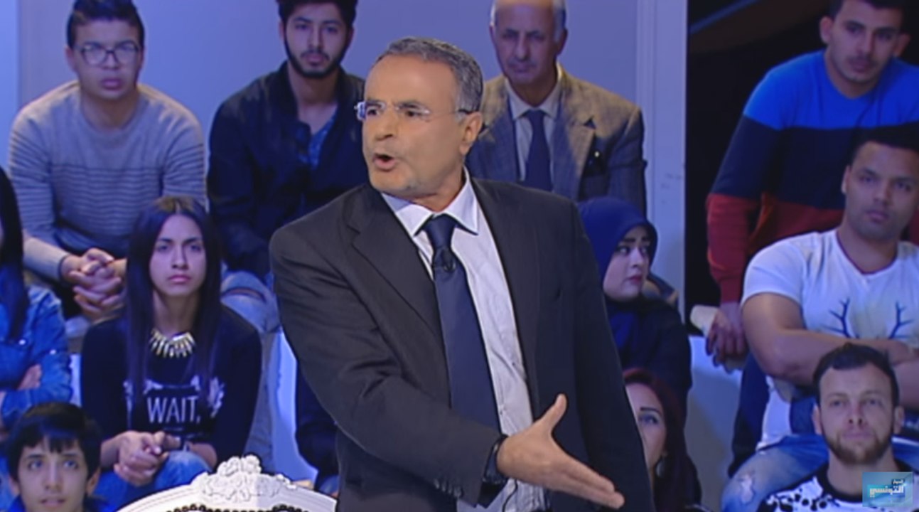 عبد الرؤوف العيادي يغادر برنامج لمن يجرؤ فقط بع...