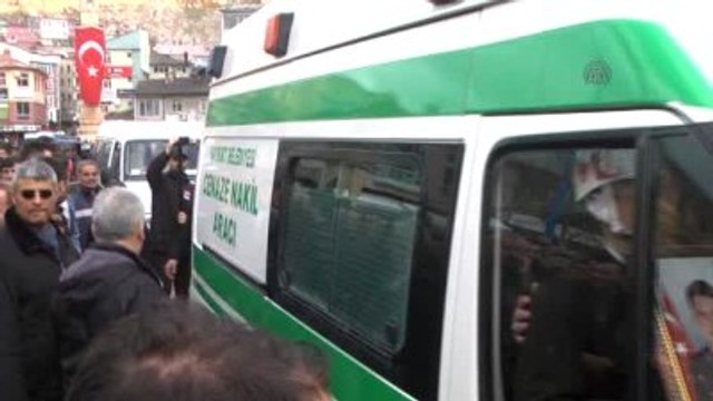 Şehitlerimizi Uğurluyoruz - Şehit Jandarma Astsubay Üstçavuş Türkoğlu'nun Naaşı Defnedildi