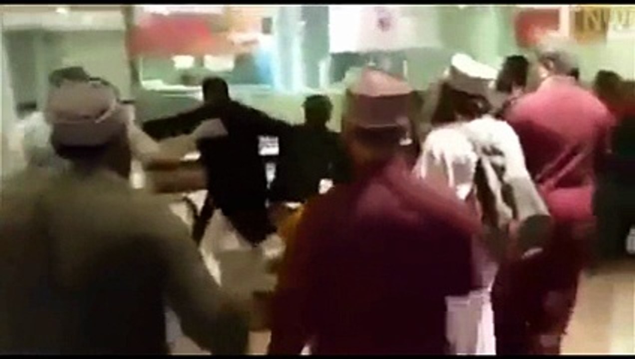 Maulana Tariq Jameel's Reply To Those Who Are Using Bad Language For Junaid Jamshed