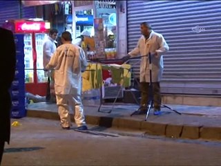 Tekel bayiinde satırlı silahlı kavga: 3 ölü