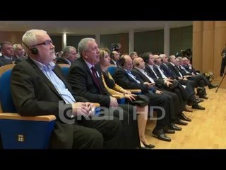 BASHA: QEVERIA PO ZHYT VENDIN NE KRIZE