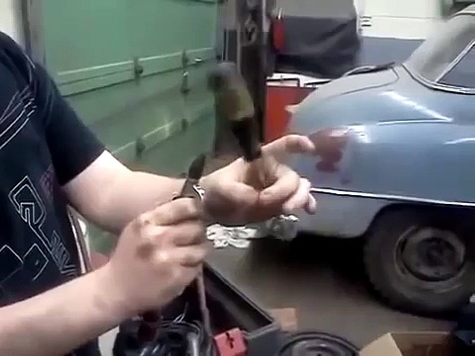 Левитирующая отвертка