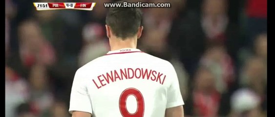 Robert Lewandowski super skills and pass - Poland 4-0 Finland 26-03-2016