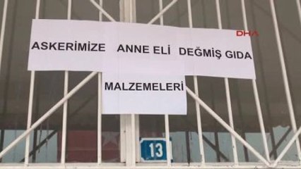 Mardinli Öğrencilerden Nusaybin'de Görev Yapan Güvenlik Güçlerine Yemek ve Tatlı