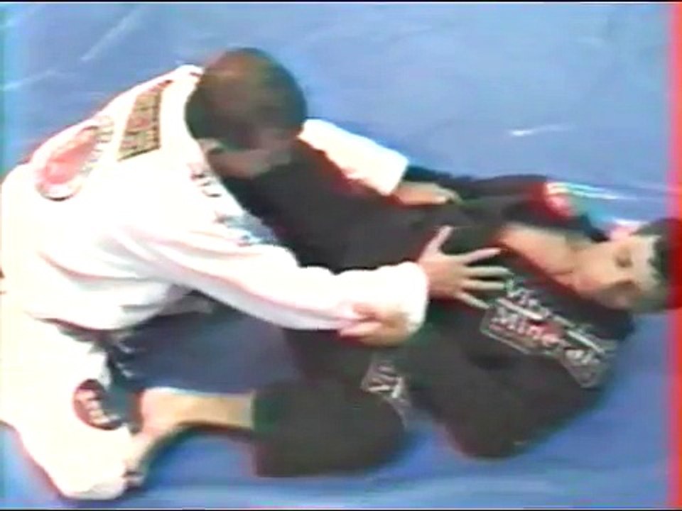 Ricardo De La Riva - Brazilian Jiu Jitsu tecniques 6