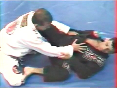Ricardo De La Riva - Brazilian Jiu Jitsu tecniques 6